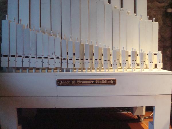 Die Oswalt-Orgel, gebaut von Jäger&Brommer